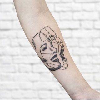 Gấu Tattoo  Artist Creates Drawings That Show What Mental Illness Really  Feels Like BY CELINEARMSTRONG IN INSPIRATIONAL SHARE ADVERTISEMENT 14  Depersonalization Disorder A person with depersonalization or derealization  disorder feels detached